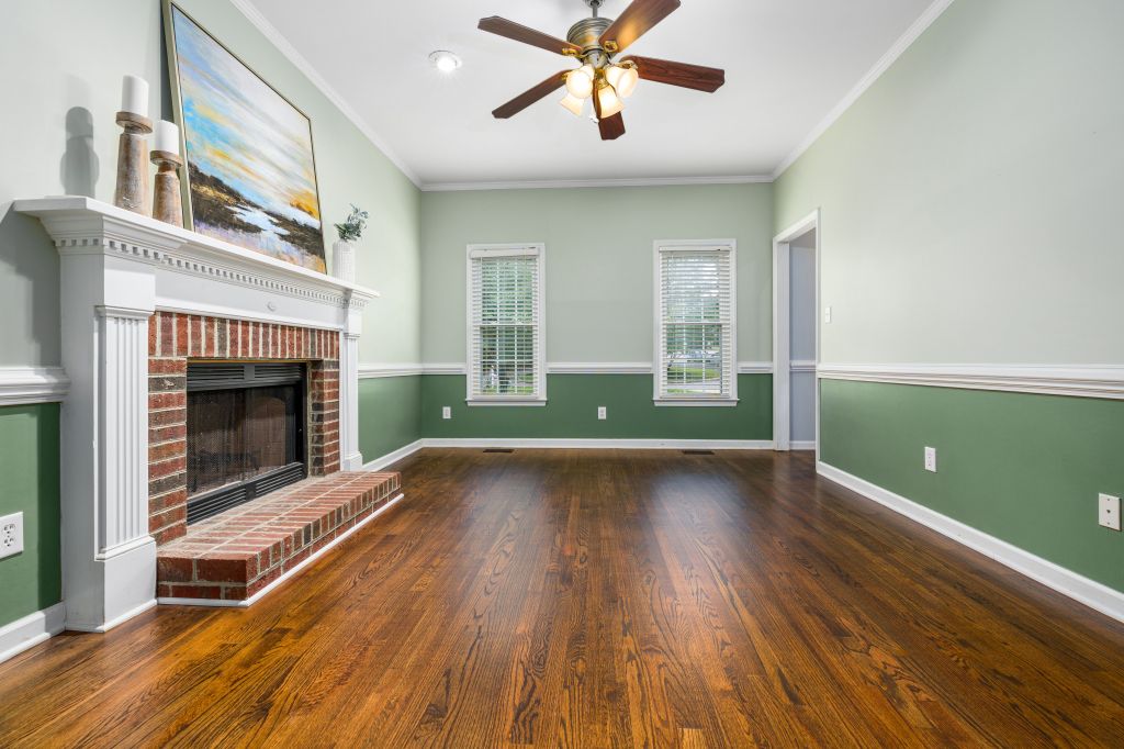 two-toned interior painting walls green